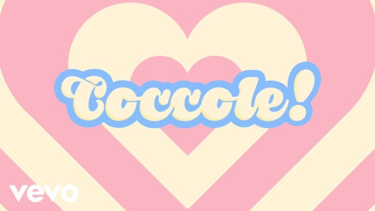Coccole in Camera: Abbracci a Letto per il Benessere